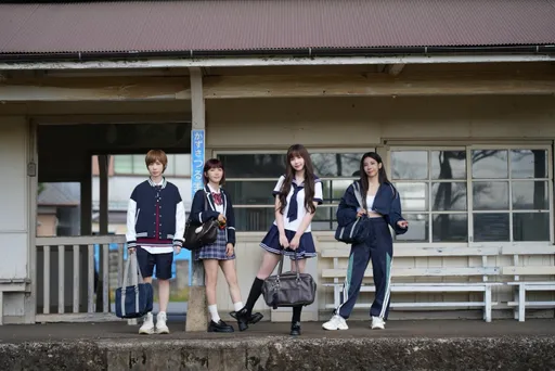 五月天阿信也關注的高顏值女團 學生制服Look造型曝光