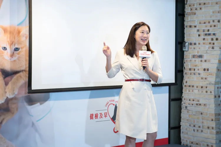 法國皇家台灣香港總經理張堇琪分享企業理念及自身養寵物的經驗。業者提供