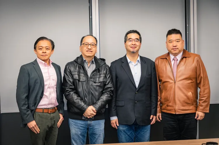 民調專家莊伯仲(左起)、陳陸輝、馬辦執行長蕭旭岑、關智宇。國民黨提供