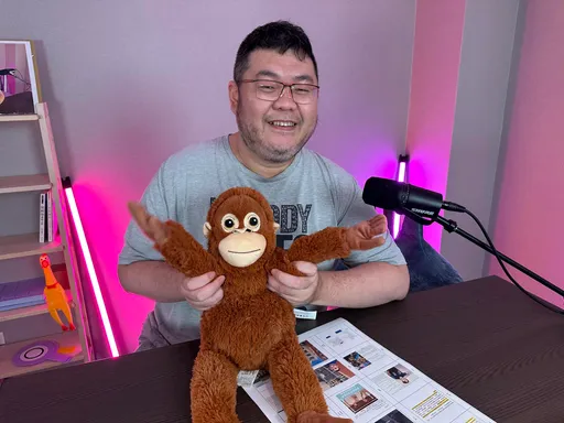 侯友宜競選MV「貼四叉貓標籤」 本尊氣炸:你給我道歉!