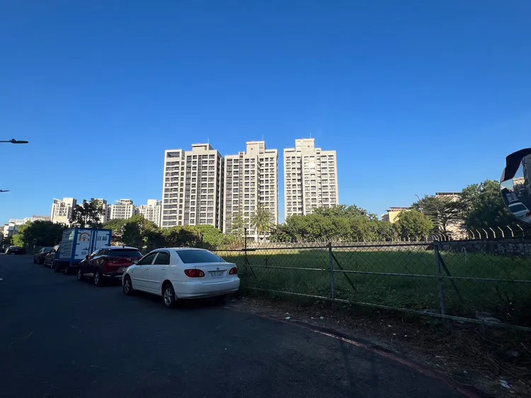 該筆土地位左營區門牌，市場評估將挑戰4字頭房價。葉家銘攝