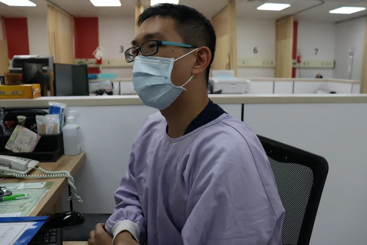 洪子文醫師說，三高族群是心血管疾病的高危險族群，年長者對於氣溫變化及身體的徵兆更是要特別注意。院方提供