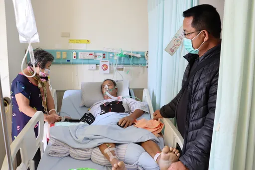 老鄉代心跳停止50分鐘　消防隊、醫院接力搶命！閻王手中救回