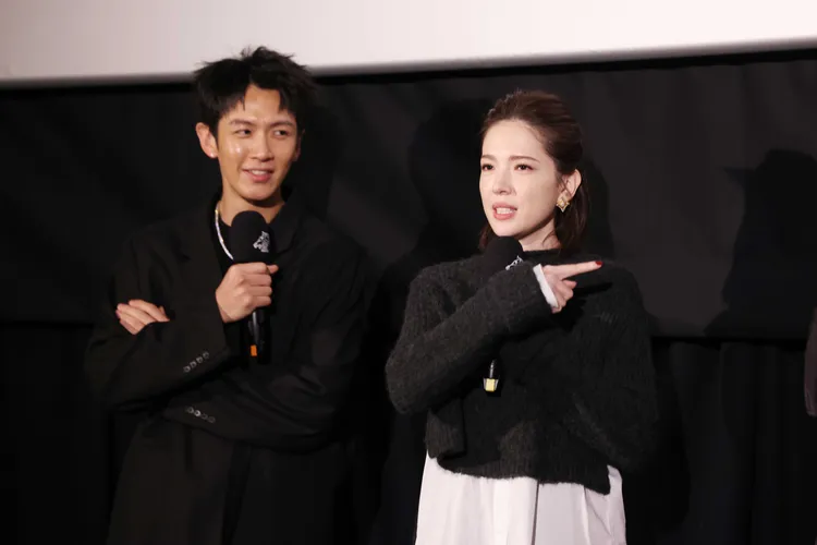 柯震東（左）、許瑋甯映後座談。公視提供