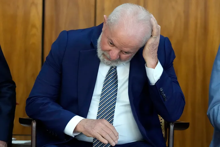 魯拉力圖挽救自己對治安無計可施的形象。資料照片