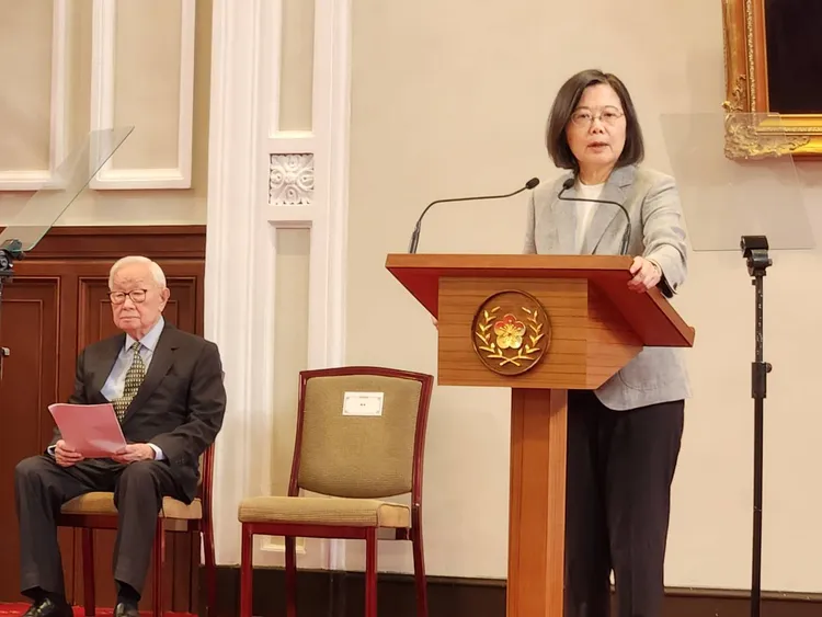 蔡英文交付張忠謀4項任務。施智齡攝