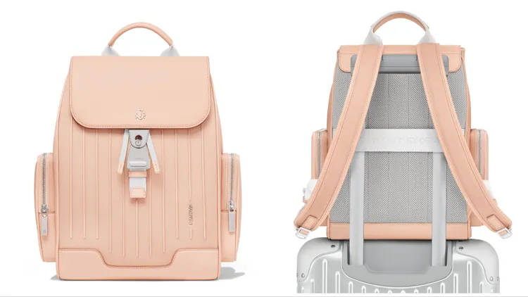 花瓣粉色小型翻蓋後背包，5萬元。品牌提供