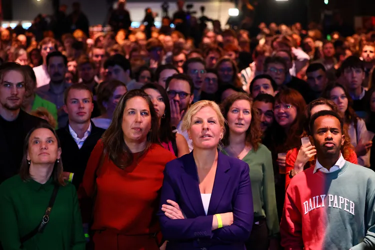 綠色左翼黨的支持者憂心忡忡地看著極右派自由黨成為荷蘭最大黨。路透社
