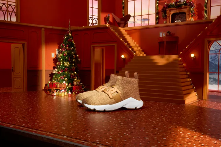 Kate休閒鞋等單品運用織呢材質呈現新樣貌。品牌提供