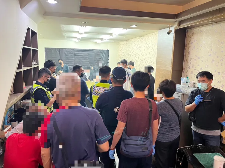 警方迅速攻堅、控制現場。讀者提供