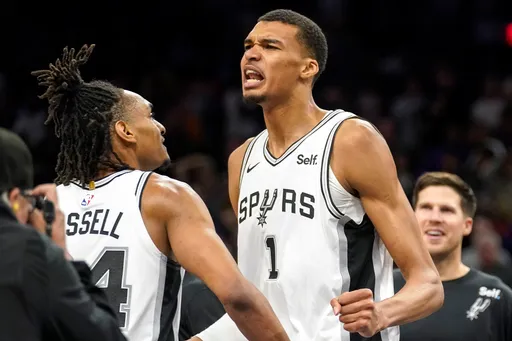 文班亞馬是真貨！對決杜蘭特關鍵時刻發威　帶領馬刺逆轉勝