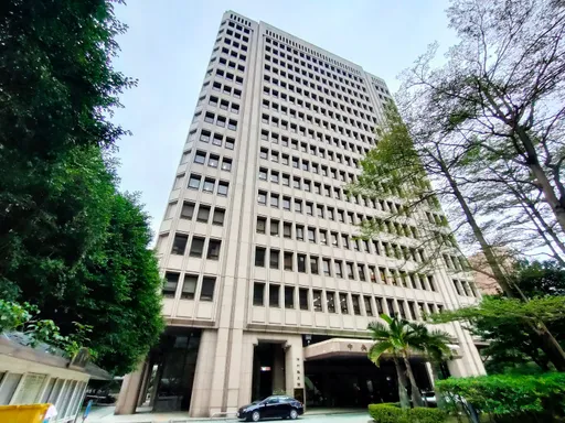 大選登記首日!中選會曝區域立委登記67人 僅這黨登記不分區