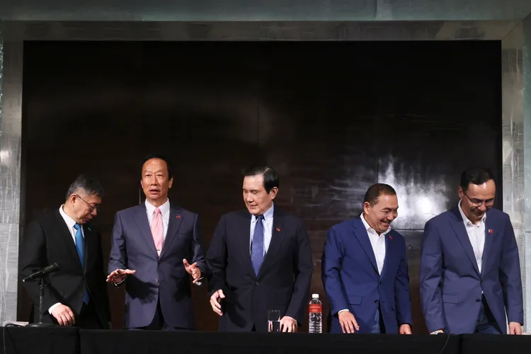 11/23藍白君悅會不歡而散。林林攝