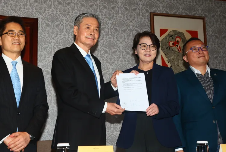 10/14藍白舉行會前會，但最終並未對正副人選取得共識。資料照片，彭欣偉