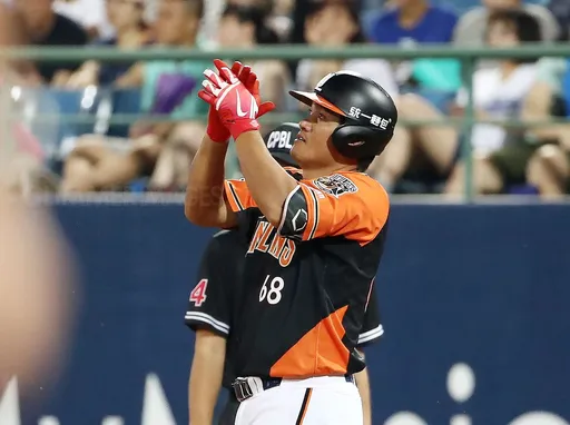 時代的眼淚!統一獅45歲高國慶確定退休 明年轉任教練