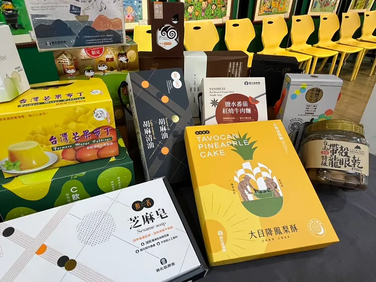 台南有17間農漁會、9間農場獲選六十大。農業局提供