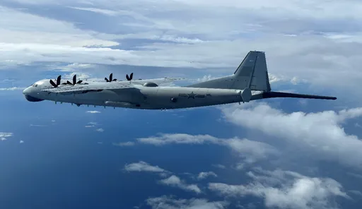 維穩國內局勢？中國今派43軍機擾台　37架次逾越海峽中線