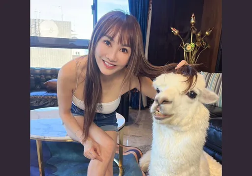 歌手王宥忻曾被騙負債度日 投資逆轉貧窮人生賺10億身家