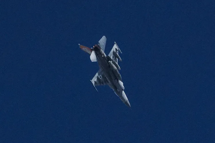 在加薩走廊上空的以色列戰機。美聯社