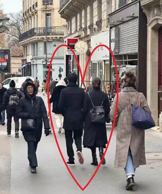 許瑋甯及邱澤在巴黎被捕獲。翻攝鳳凰網娛樂微博