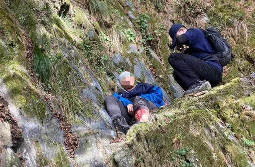 男單攻羊頭山摔落150公尺 腿傷濺血「卡在峭壁」畫面曝光