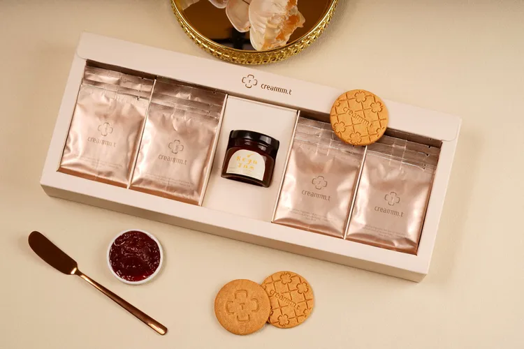 柯亞果醬奶油薄餅禮盒售價320元，即日起官網正式開賣。業者提供