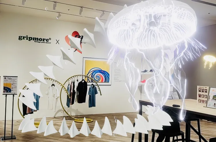 MT首波單品結合「gripmore」的原創鯊魚鋸齒設計。品牌提供