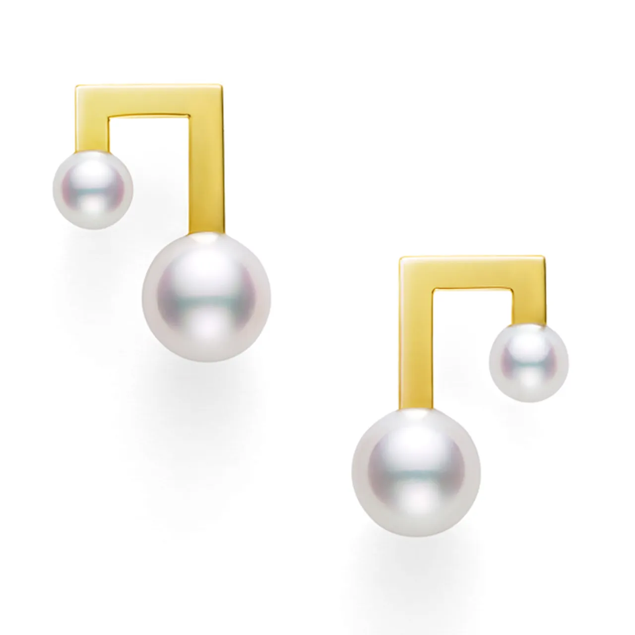 balance note耳環,5萬9600元。品牌提供