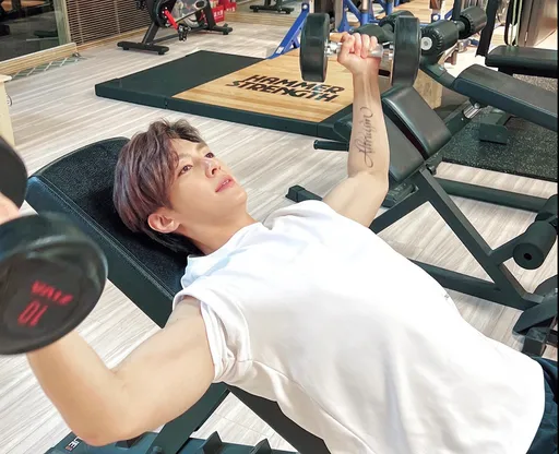 耀樂性愛片外流!炎亞綸外籍友人意外被起訴 全因做了這件事