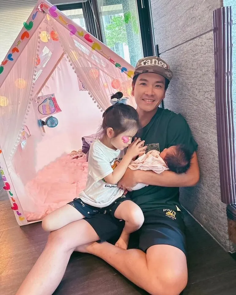 王傳一育有2女。翻攝王傳一臉書