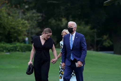 拜登孫女隨扈座車遭夜賊偷撬 特勤局幹員開槍擊退