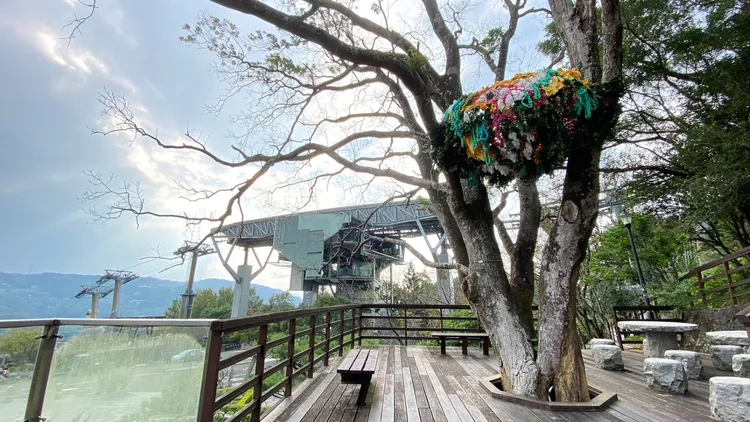 墨西哥藝術家編織作品。北捷提供