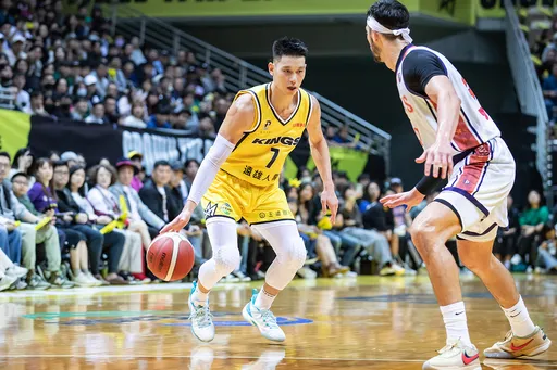 國王有林書豪不懂怎麼輸！狂飆加盟以來最高37分　奪開季4連勝
