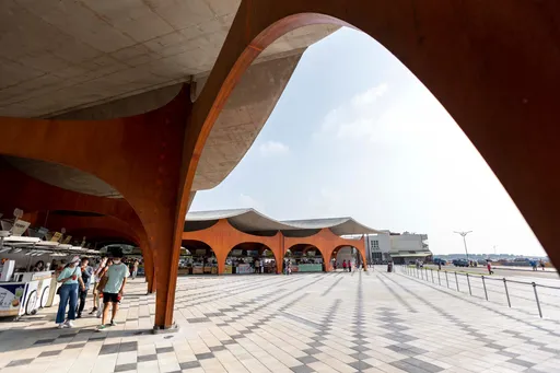 來南寮吃喝玩樂還可摸彩 有機會把Gogoro電動機車騎回家