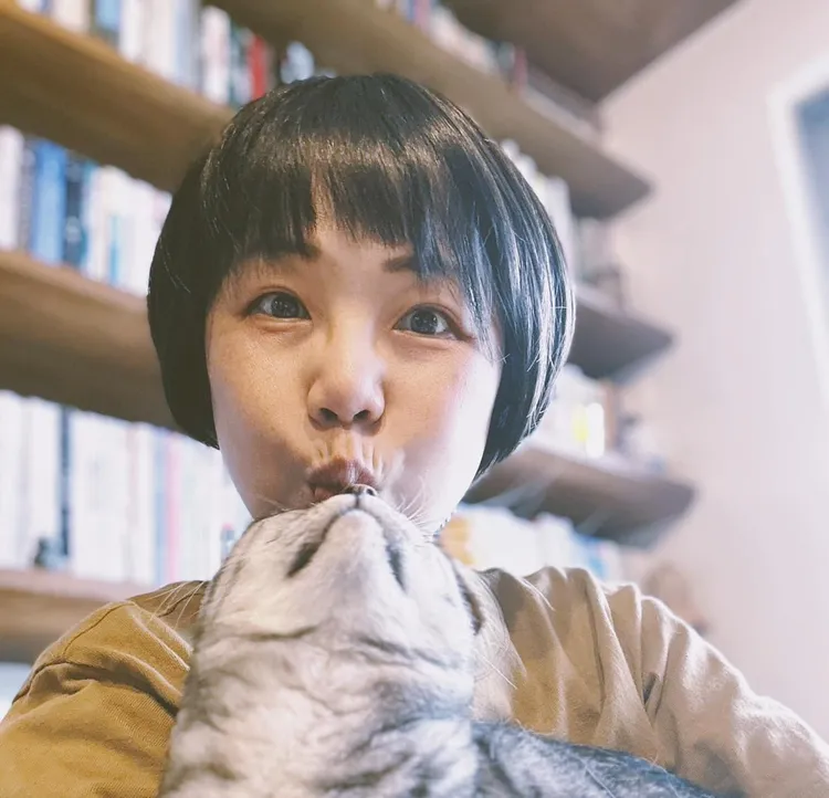 陳慧翎和愛貓拓哉。翻攝陳慧翎臉書