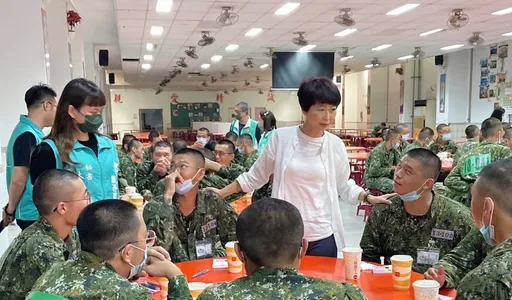 阿兵哥伙食費曝光!3餐吃不到100元 陳亭妃促國防部隨物價調整