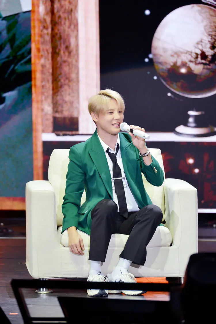 金俊秀沒特別練屁股，自豪翹臀緊實。希林國際提供