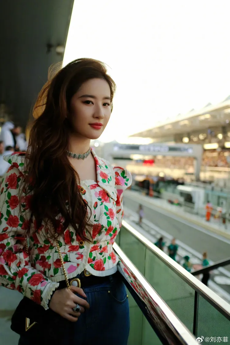 劉亦菲擁有空靈氣質。翻攝劉亦菲微博