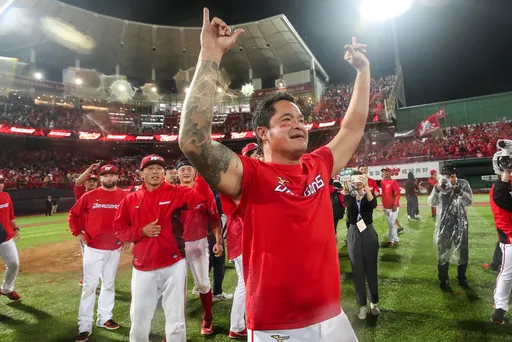 生涯第6冠！41歲林智勝喊「值得了」　笑稱加盟味全龍自己變得像小朋友