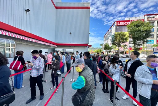 好市多黑五開打首日！頭香8時排買洗碗機　開門前夕人潮湧現