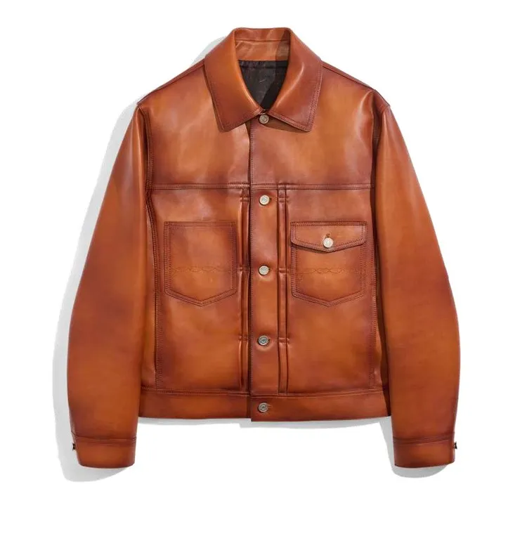 Patina古法染色皮革丹寧外套，24萬3000元。品牌提供