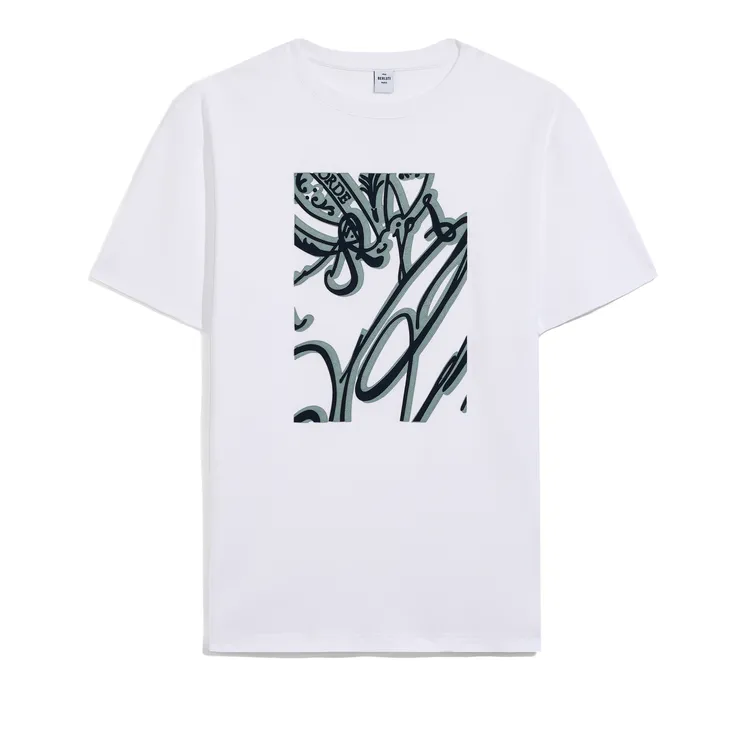 白色Frame Scritto上衣，3萬1500元。品牌提供