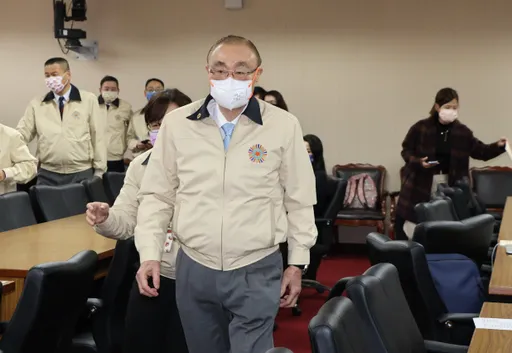 退将呛徐春莺「长在中国心不在台湾」 冯世宽大笑三声:他这种人要我批评?