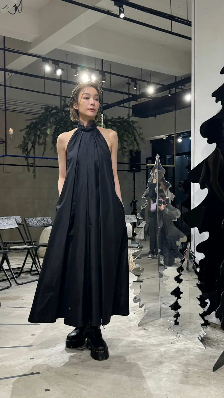 新科金鐘影后蔡淑臻今出席JAMEI CHEN Enchanted Garden高訂系列大秀。張家玲攝