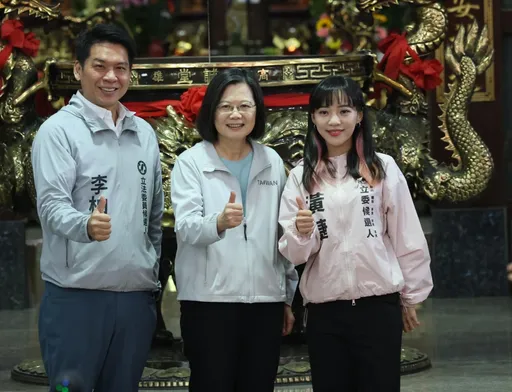 黃捷獲蔡英文合體力挺 笑談歡喜合作!開酸「藍白合哭哭啼啼」