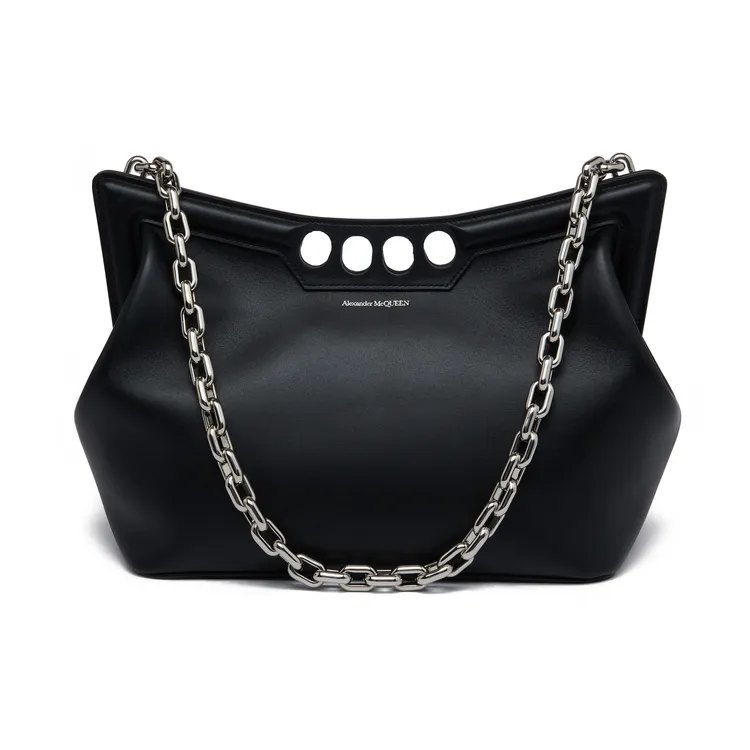 The Peak鍊帶黑色小牛皮款，11萬4800元。品牌提供