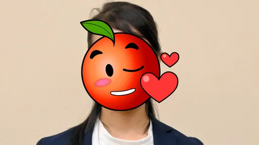 33岁大眼正妹当选京都府八幡市长 日本最年轻女市长诞生