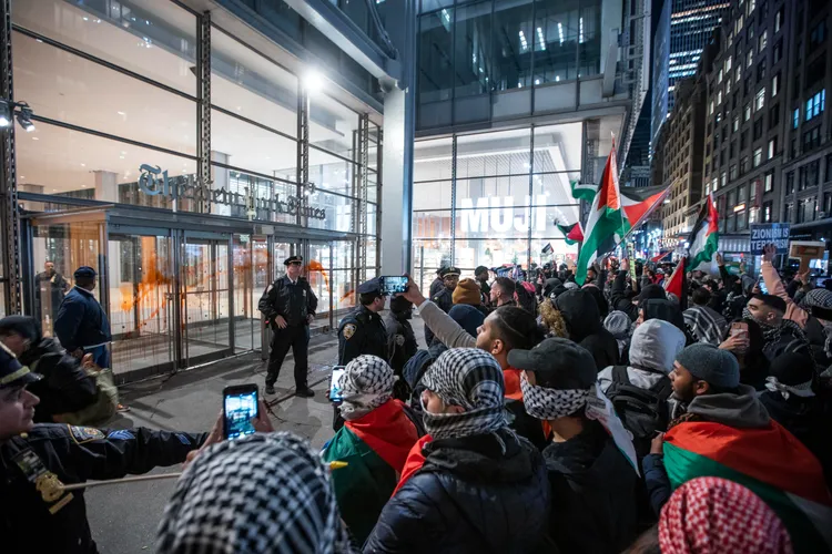 《紐時》門口。美聯社