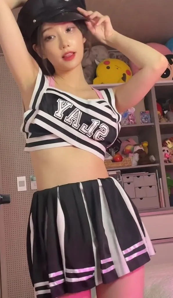 角色扮演幻想無限。抖音@magenta6262 提供