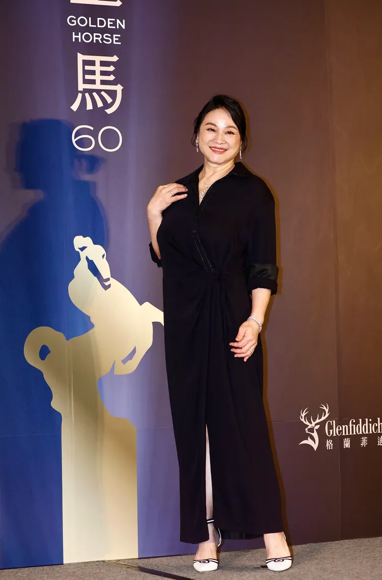 陸小芬欽點阮經天合影。彭欣偉攝